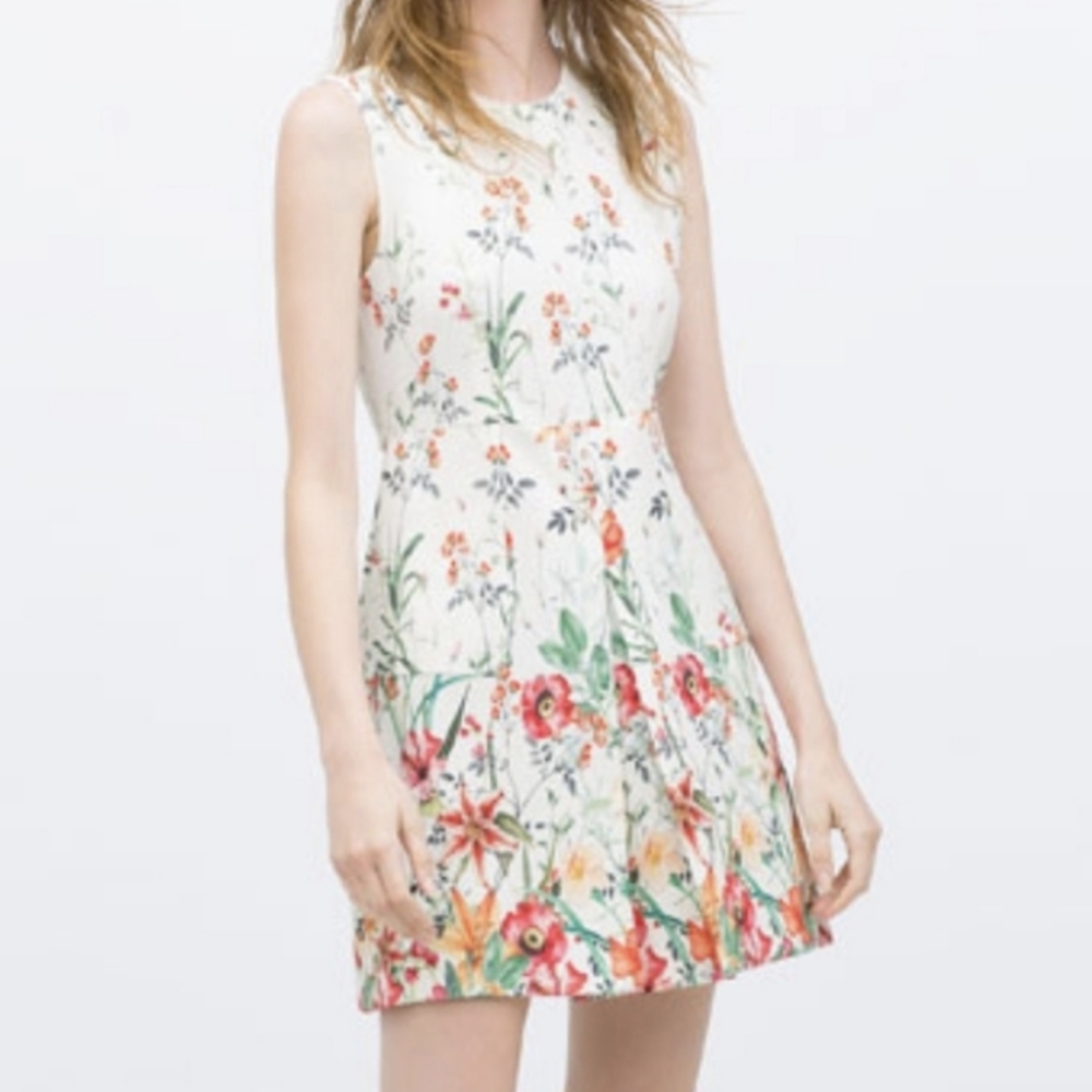 Zara Cream Pleated Floral Summer Dress - Picture 7 of 7